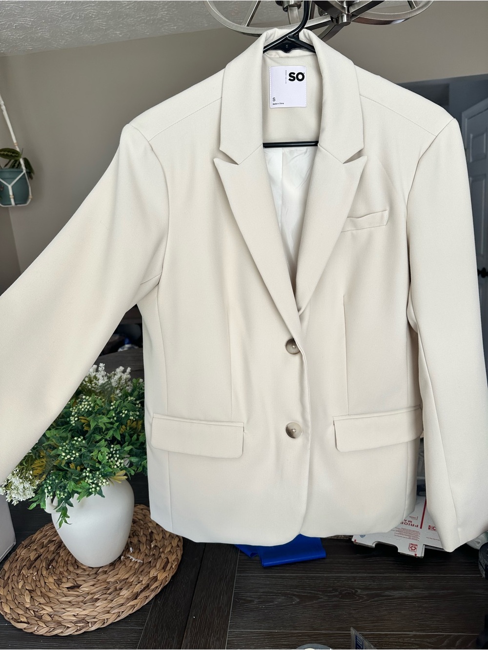 SO Cream Blazer - Picture 2 of 3